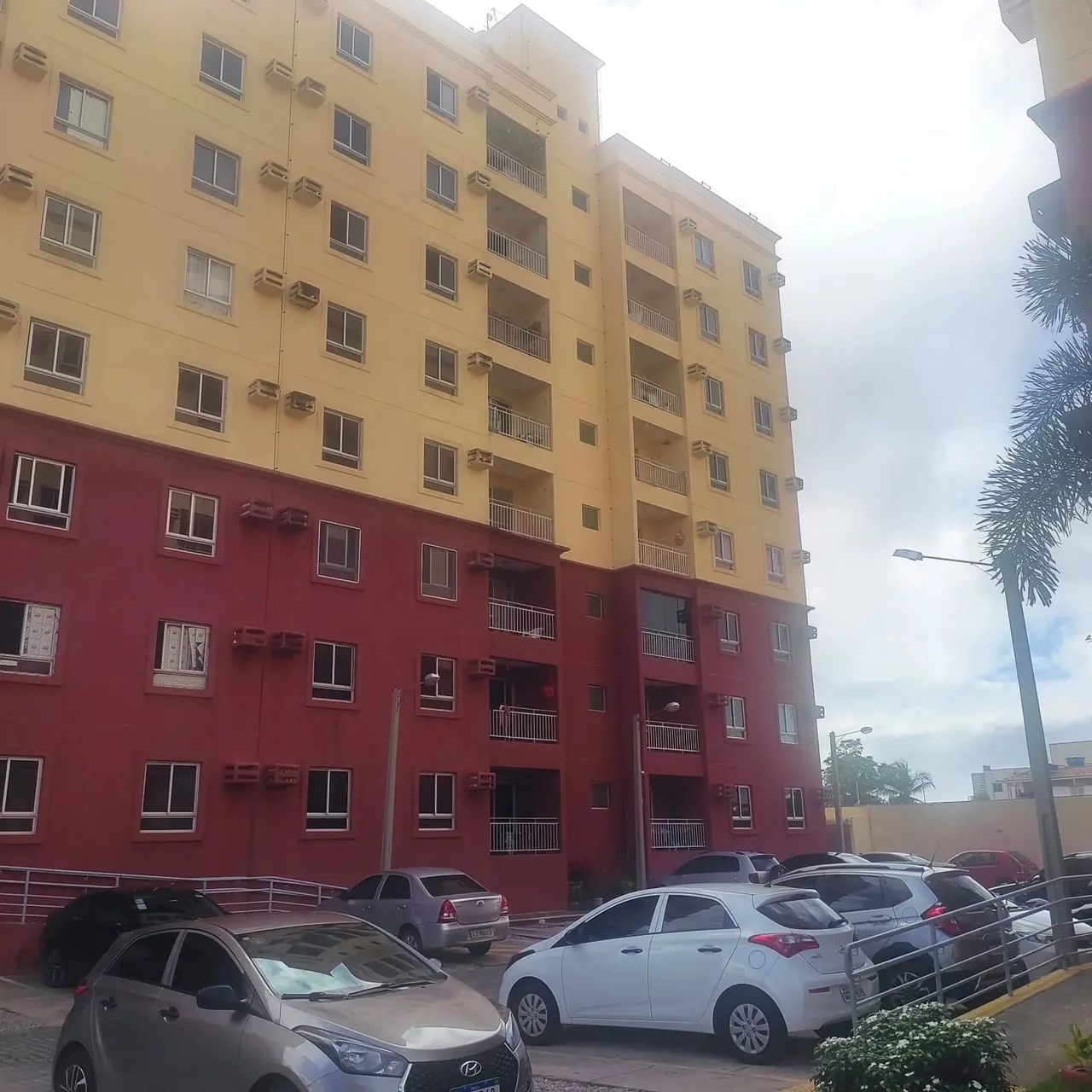 Apartamento em Ponta Negra - 2/4 Suíte - 55m² - Sombra