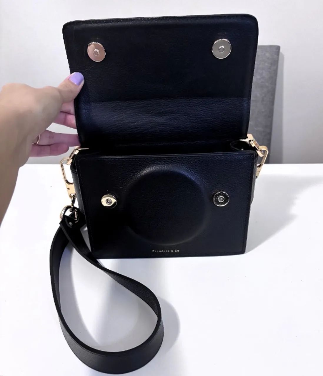 bolsa escudero mini anik preta couro e nobuck - Foto 4