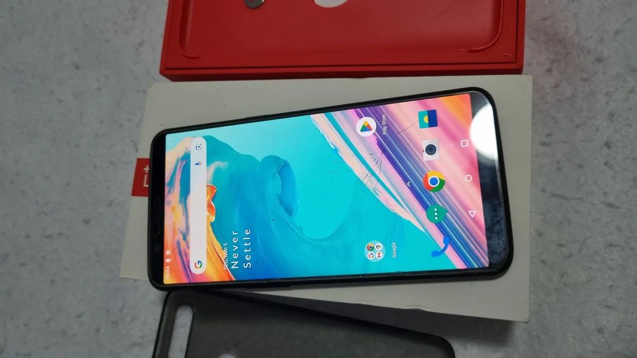 Celular Oneplus 5T (A5010)  - Foto 2