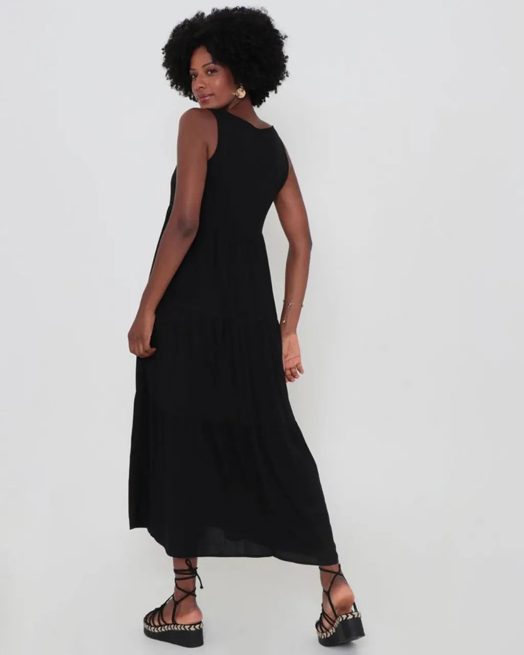 Vestido longo preto. - Foto 5