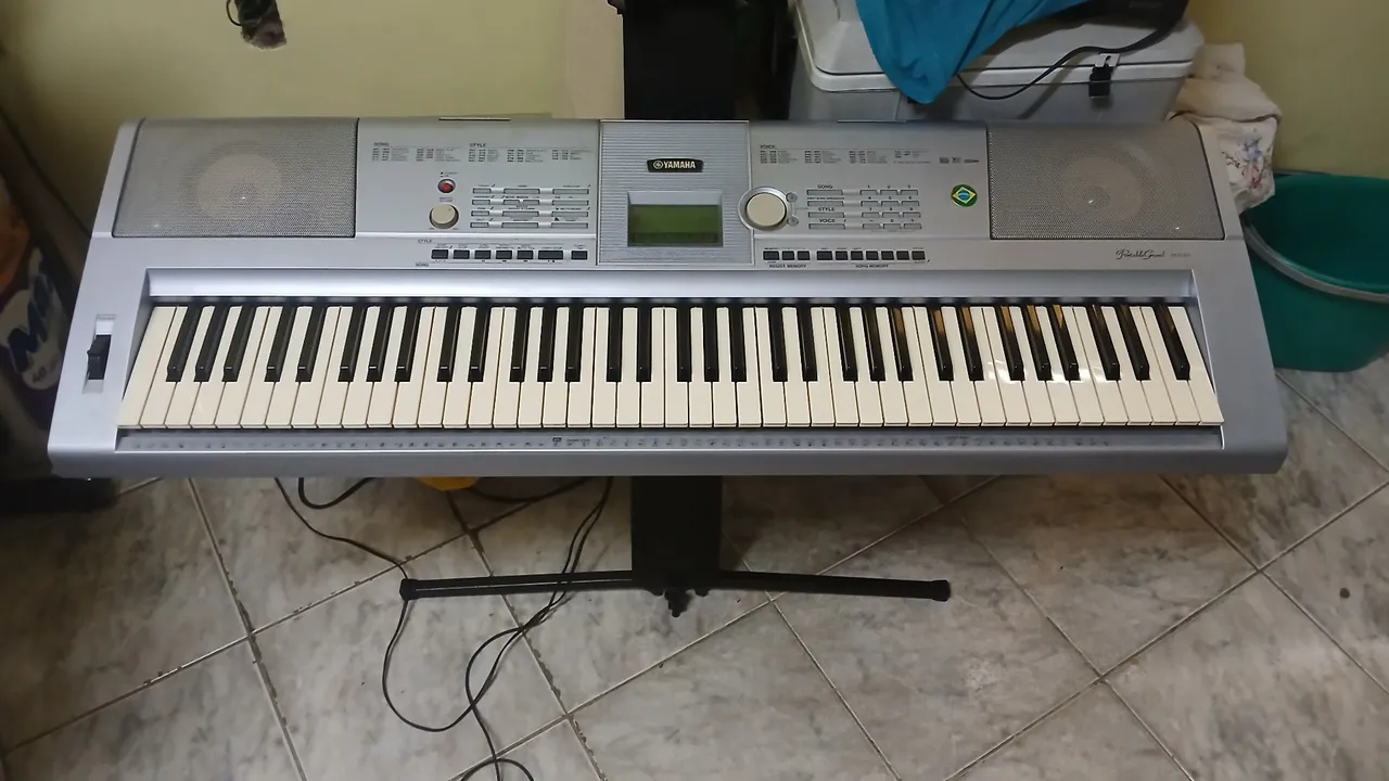 Teclado YAMAHA psr- S550 - Instrumentos musicais - Jacarepaguá