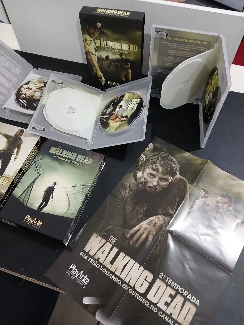 DVD Box Serie The Walking Dead - 1ª,2,3 e 4 Temporada completa