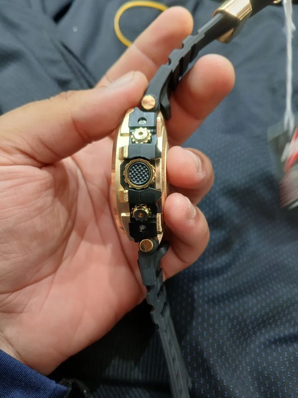Relógio G-Shock csixa de ferro- Design e Resistência - Foto 3