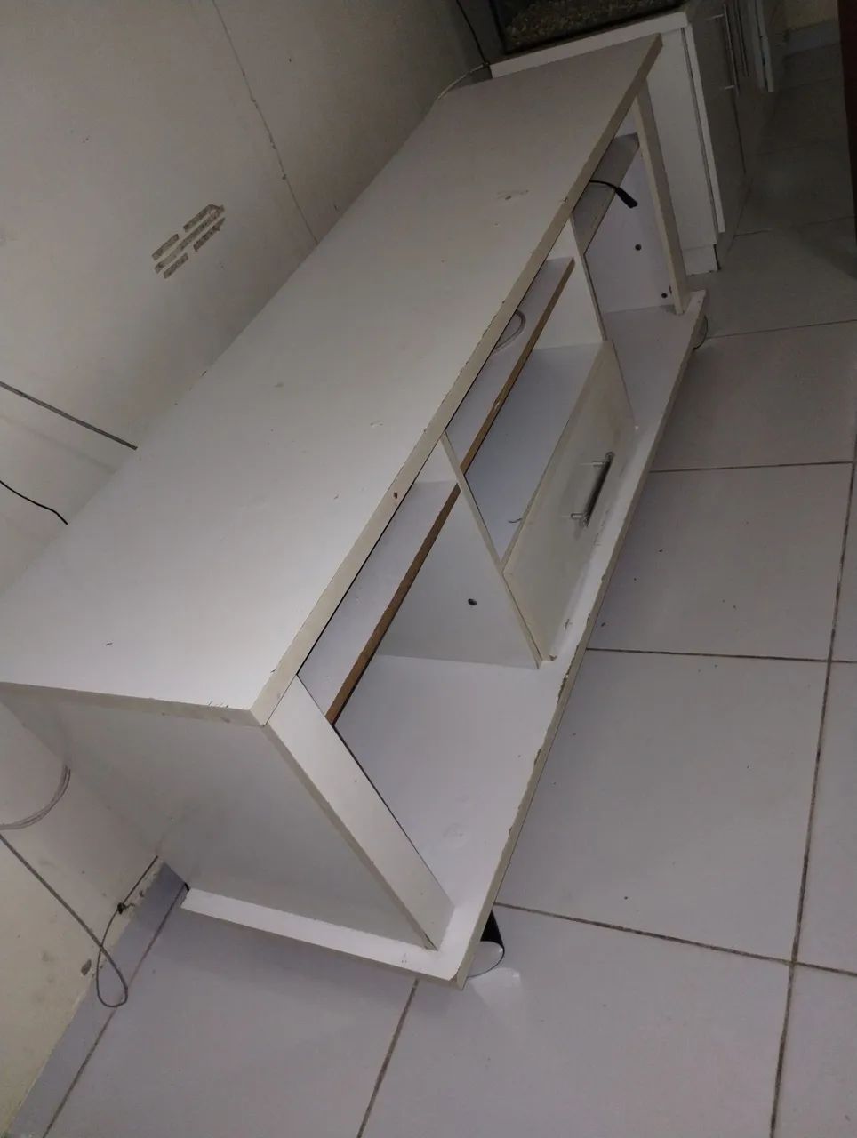 Rack TV Branco com Gaveta e Rodinhas - Foto 2