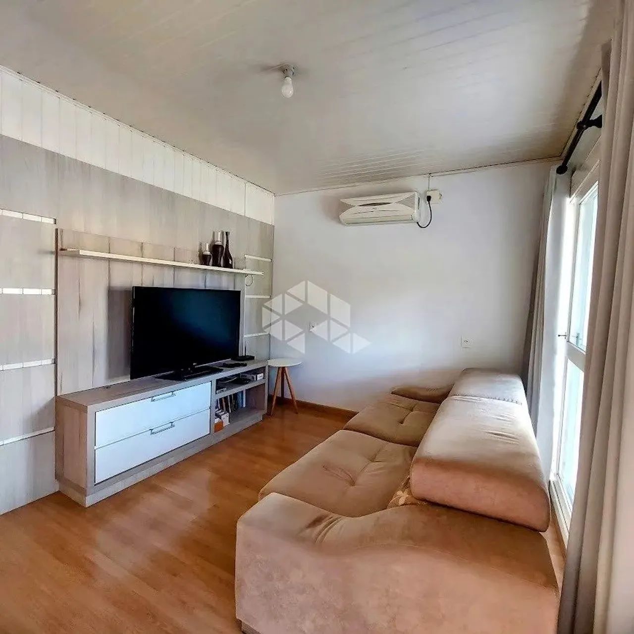 Casa com 3 dormitórios no Bairro Vinosul - Foto 2