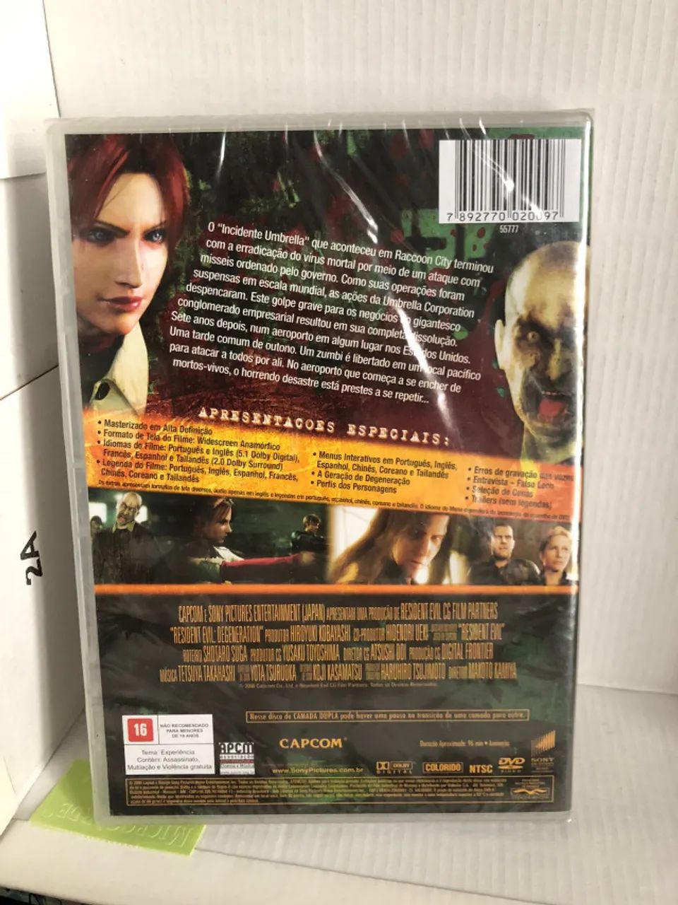 Resident evil degeneração DVD  - Foto 2