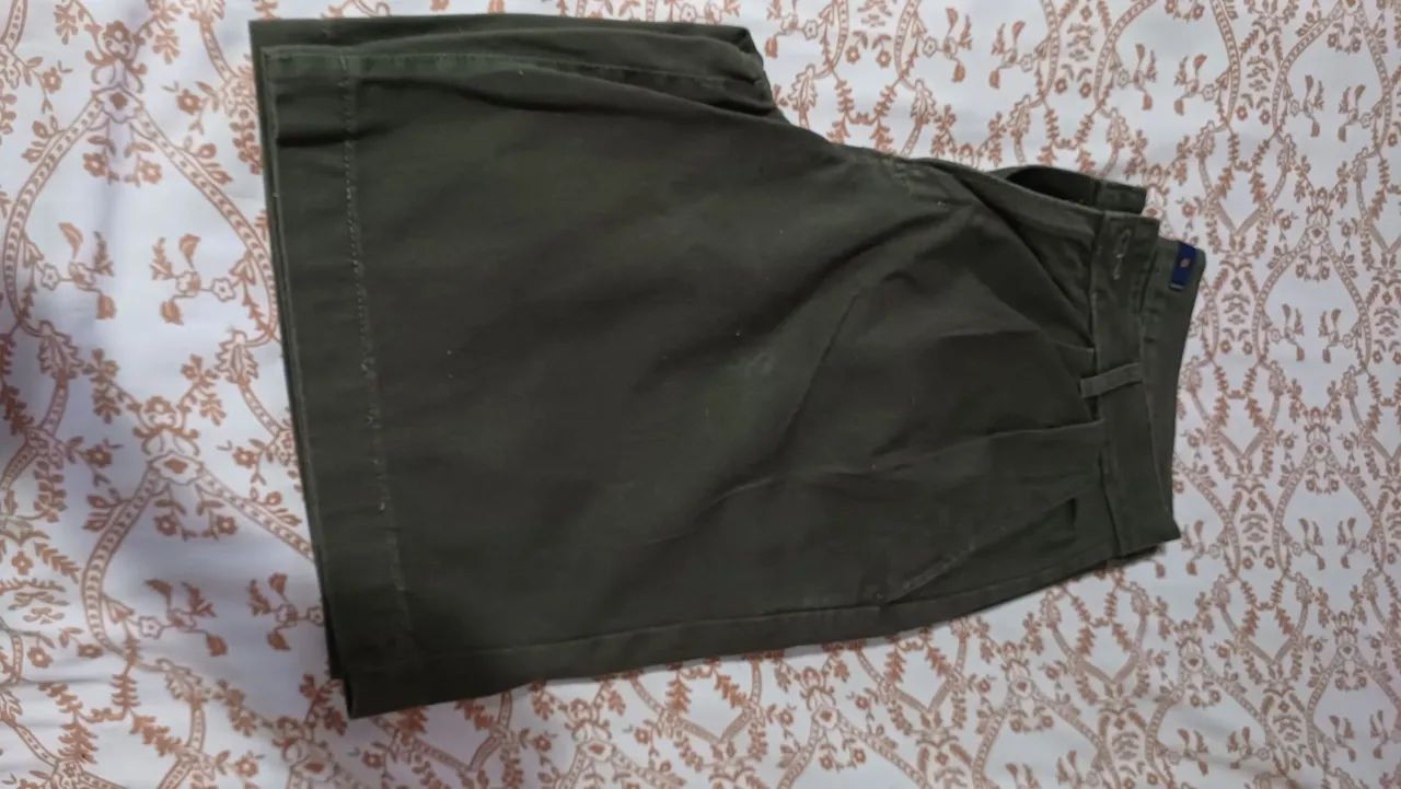 Bermuda feminina verde militar  - Foto 3