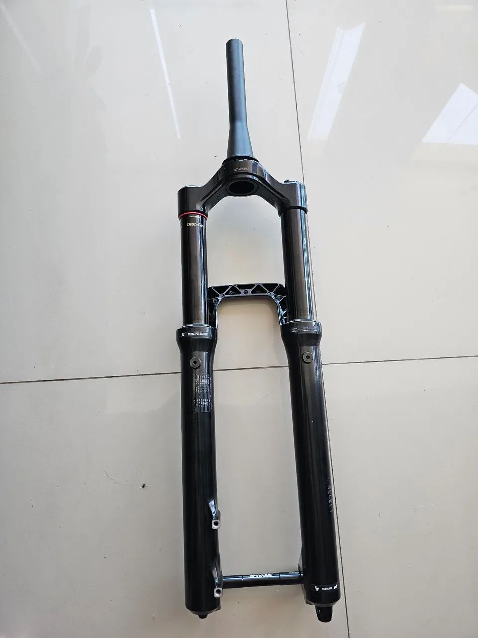 Suspensão Rockshox ZEB Select 38 - Ciclismo - Enseada do Suá