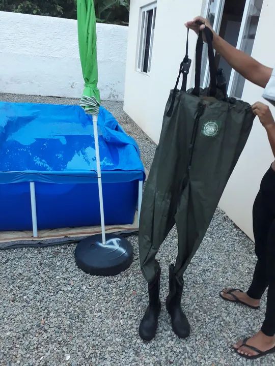 Macacão de pesca 50reais 