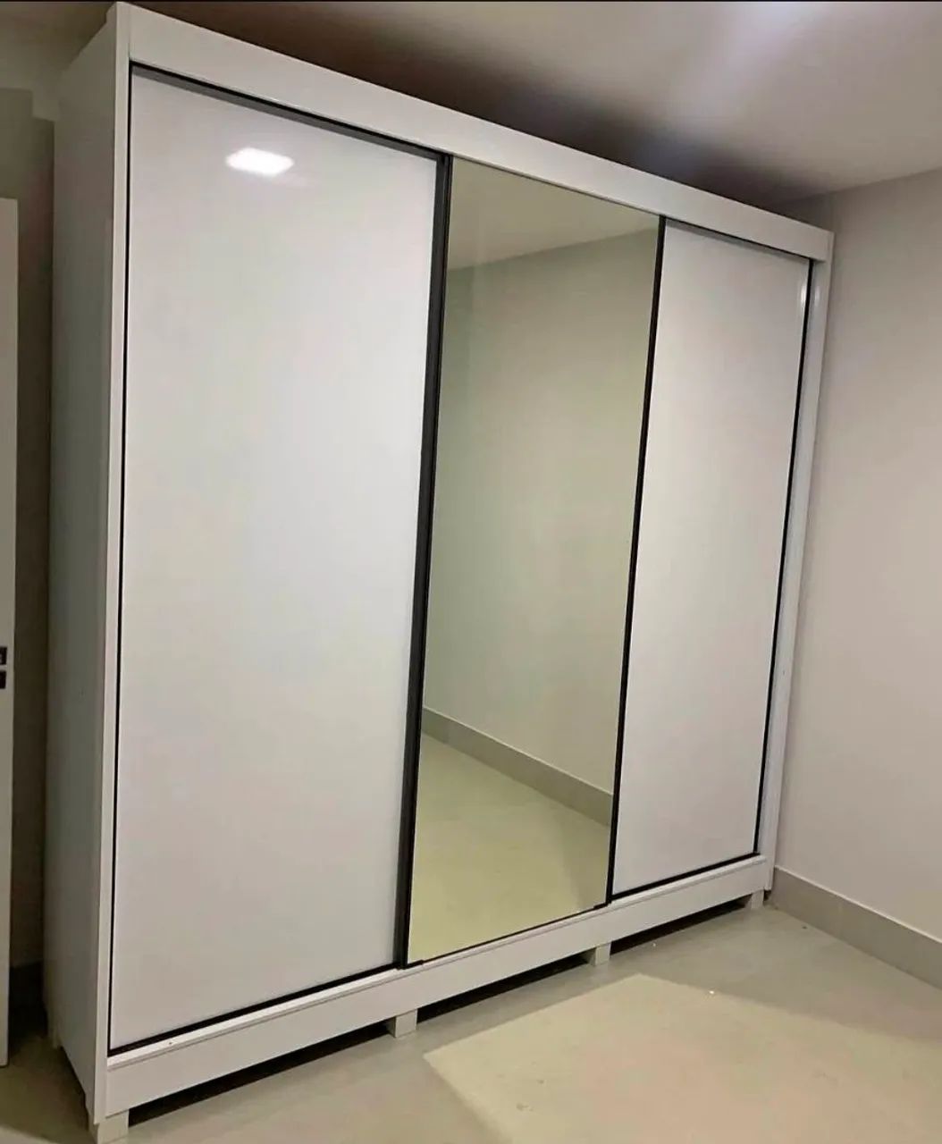 Guarda roupa casal MDF