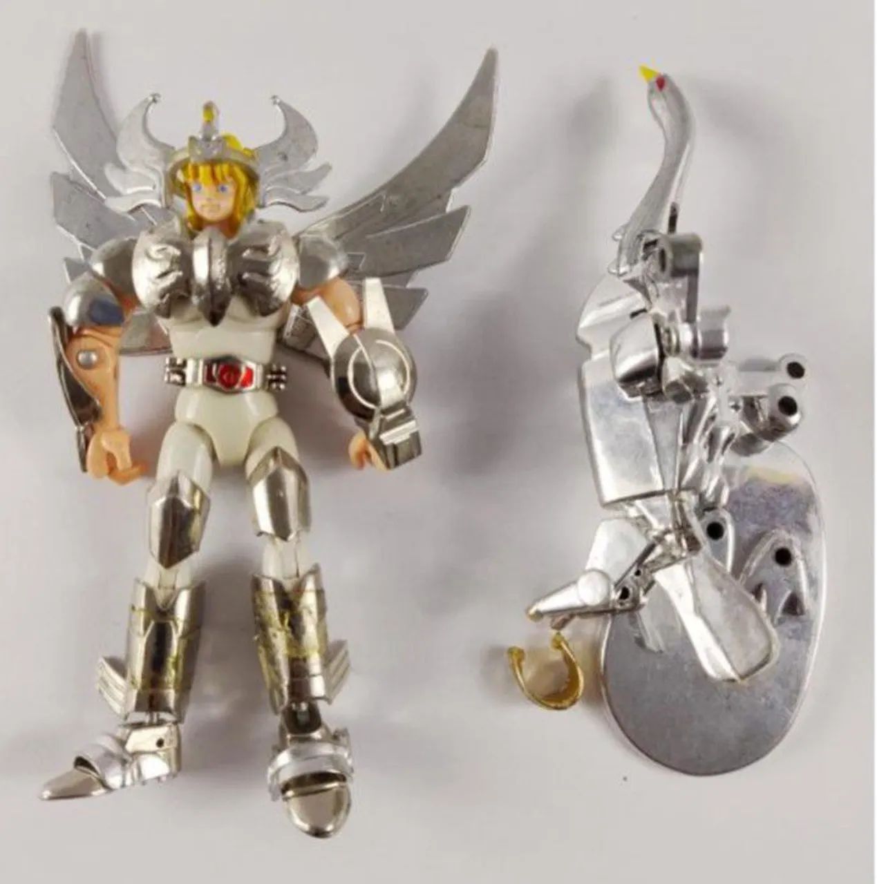 Boneco Cavaleiros do Zodíaco Cisne, Bandai 1987 em metal com