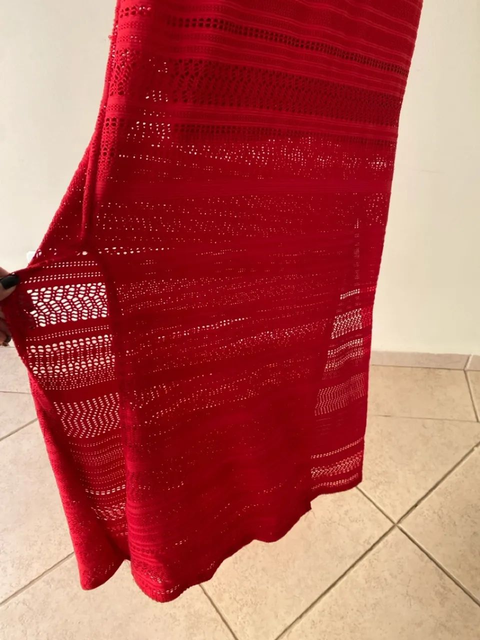 Vestido Vermelho Longo de Renda - Foto 2