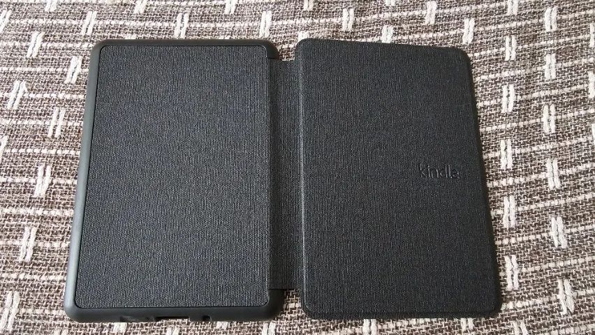 Capa Kindle 11 Preta TPU C2V2L3 - Foto 3