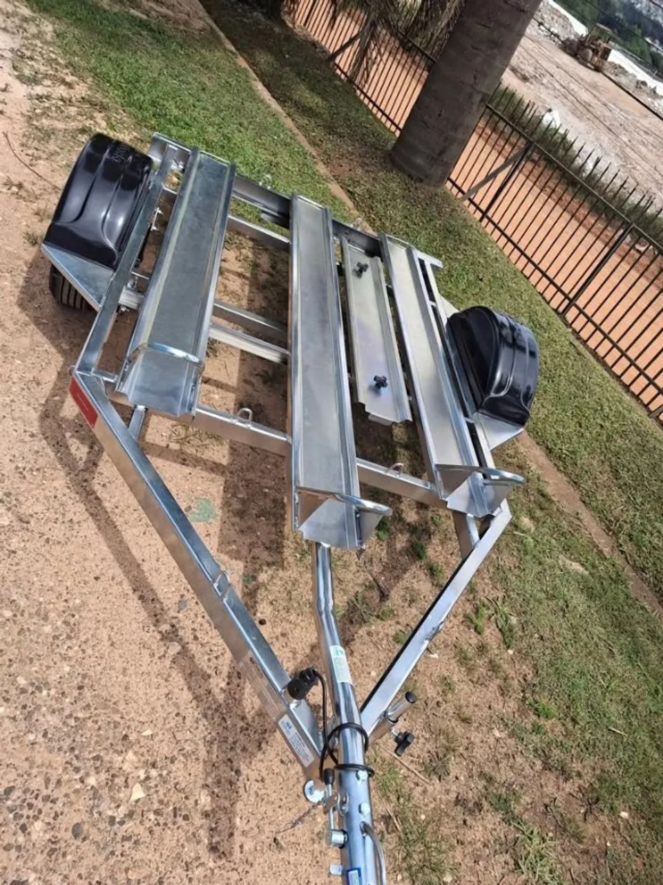 PLATAFORMA PARA 3 MOTOS/ CARRETINHA PARA MOTO 