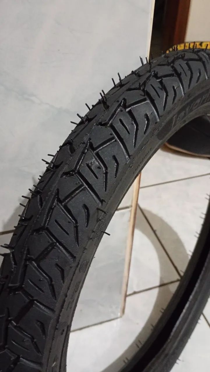 Pneus para moto64396659124610120
