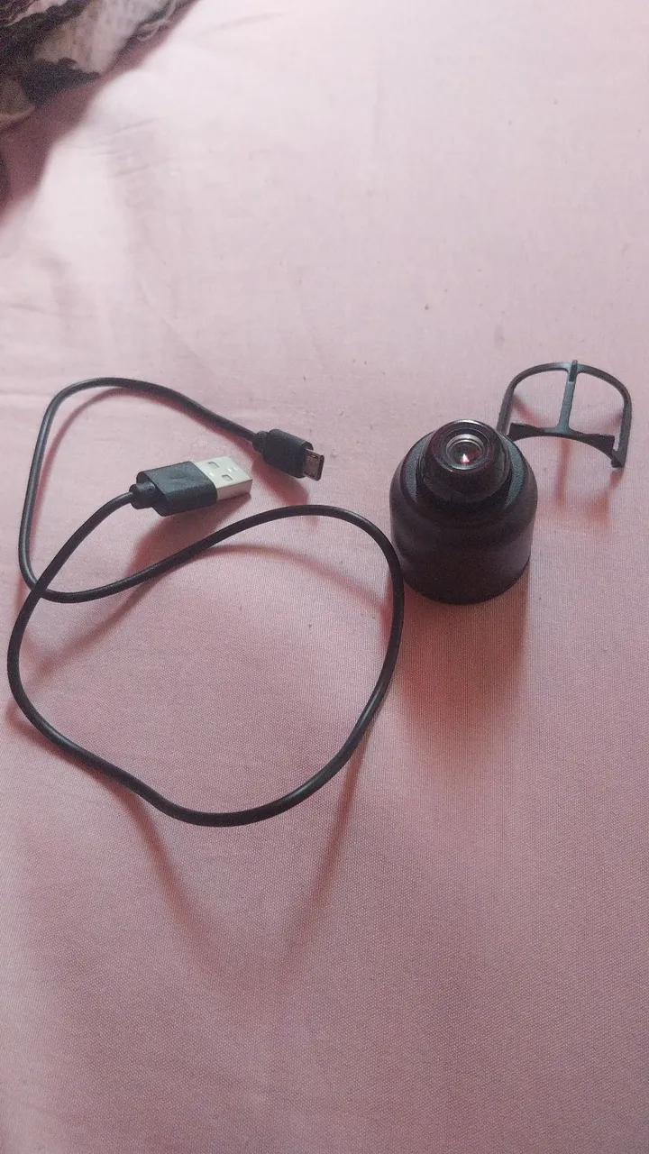 Mini Câmera de Segurança com Cabo USB