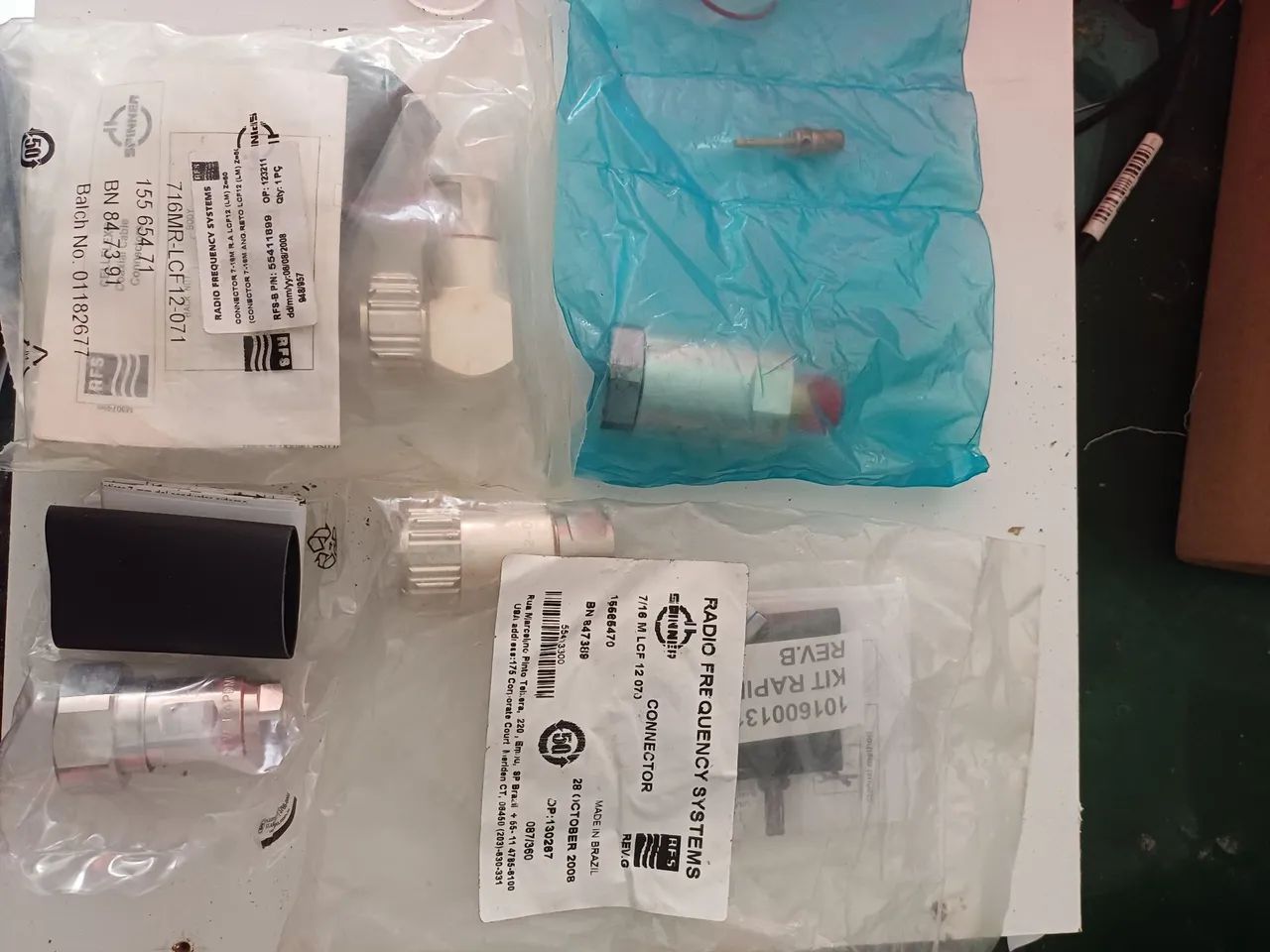 Kit conector para cabos Rádio Frequência, ERB.