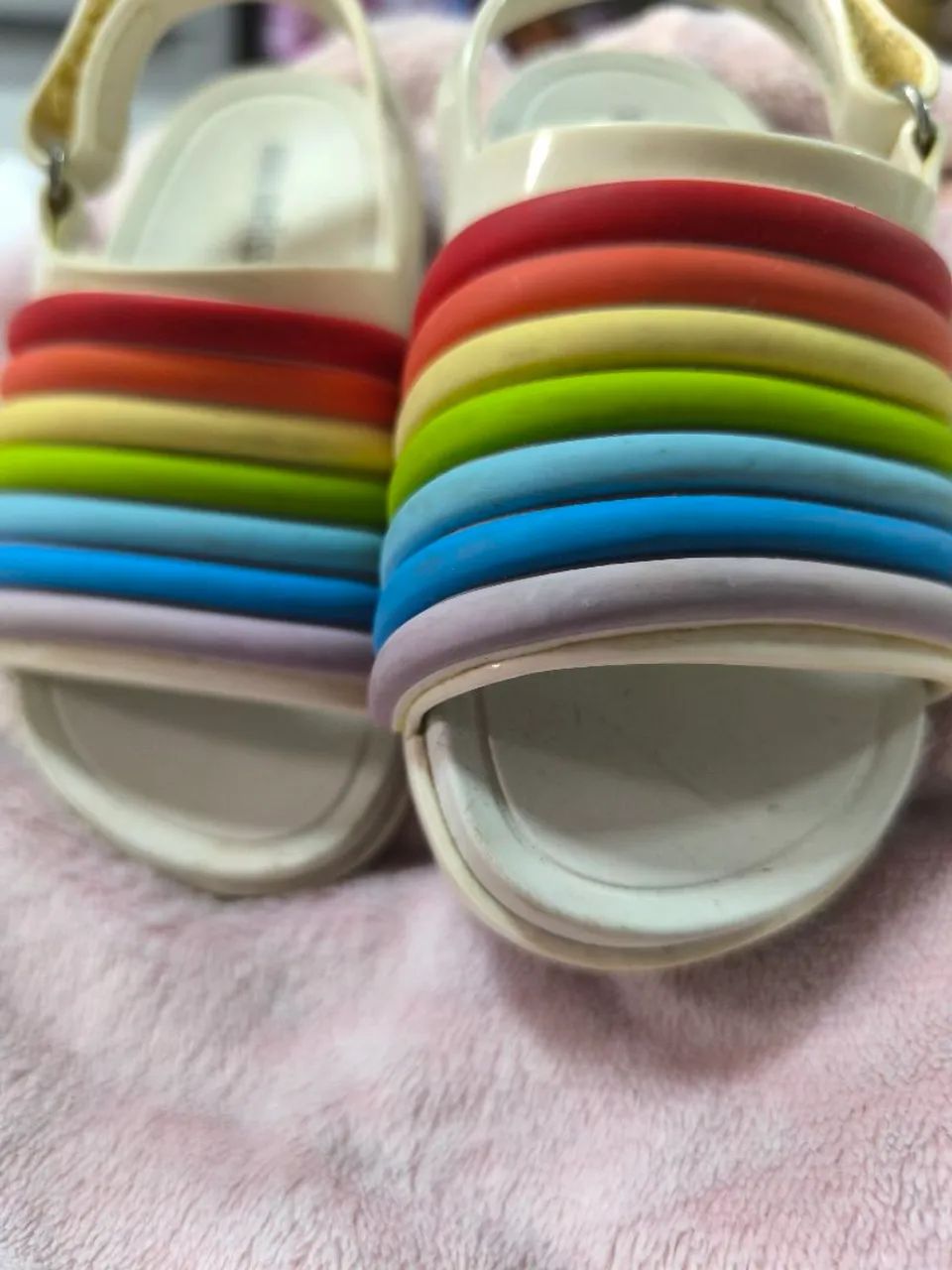 Sandálias Mini Melissa Arco-Íris n°20/21. - Foto 2