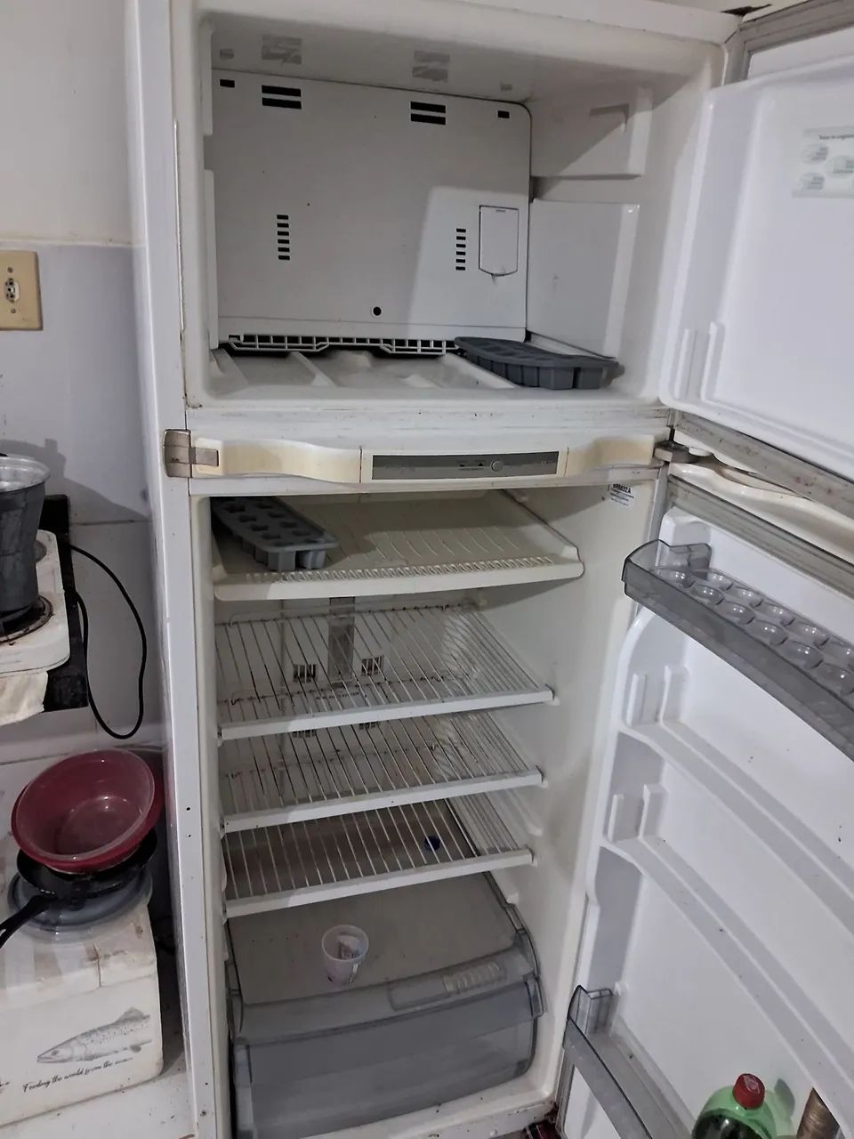 Geladeira com defeito - Foto 3