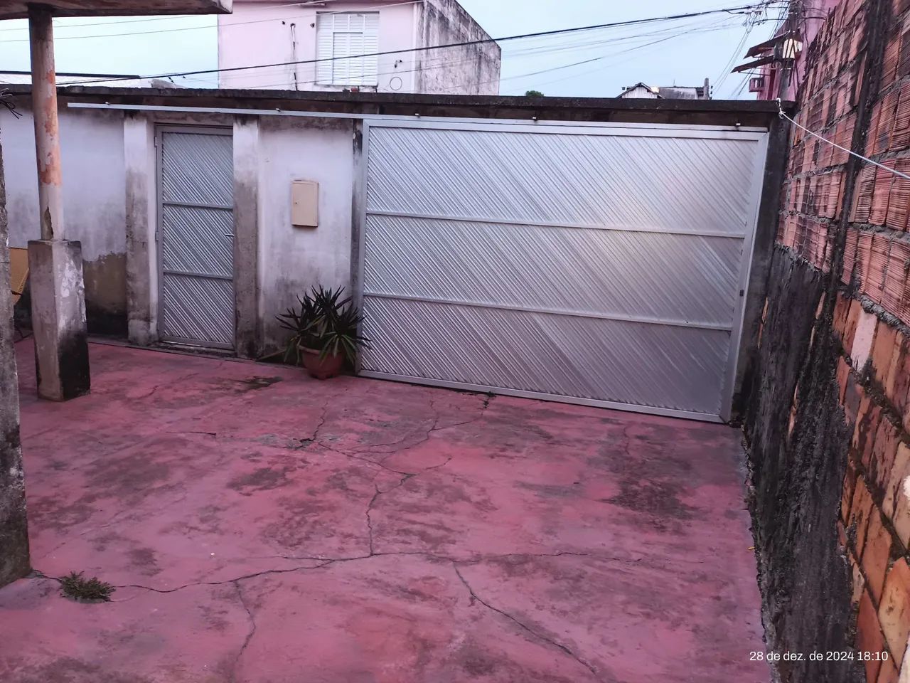 ALUGA-SE QUARTO  - Foto 4