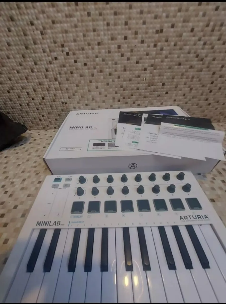 Teclado Arturia Minilab Mk2