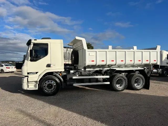 Volvo VM 270 2020 Caçamba - Foto 4