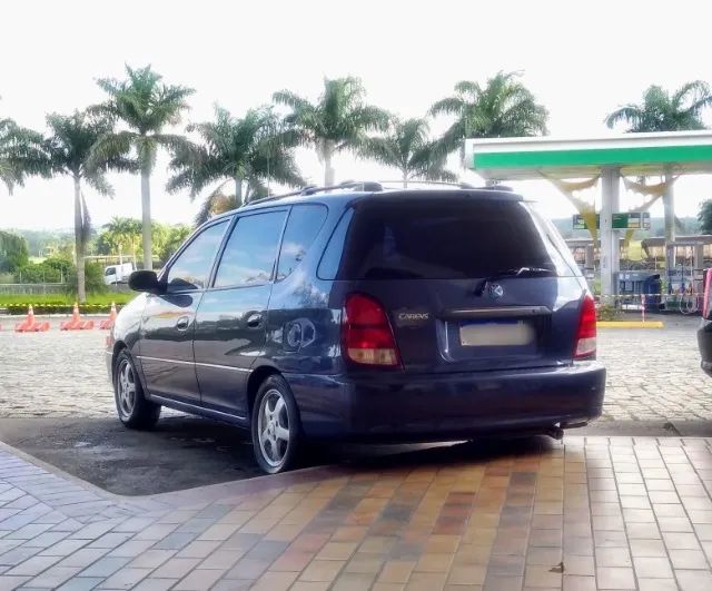 Kia Carens 