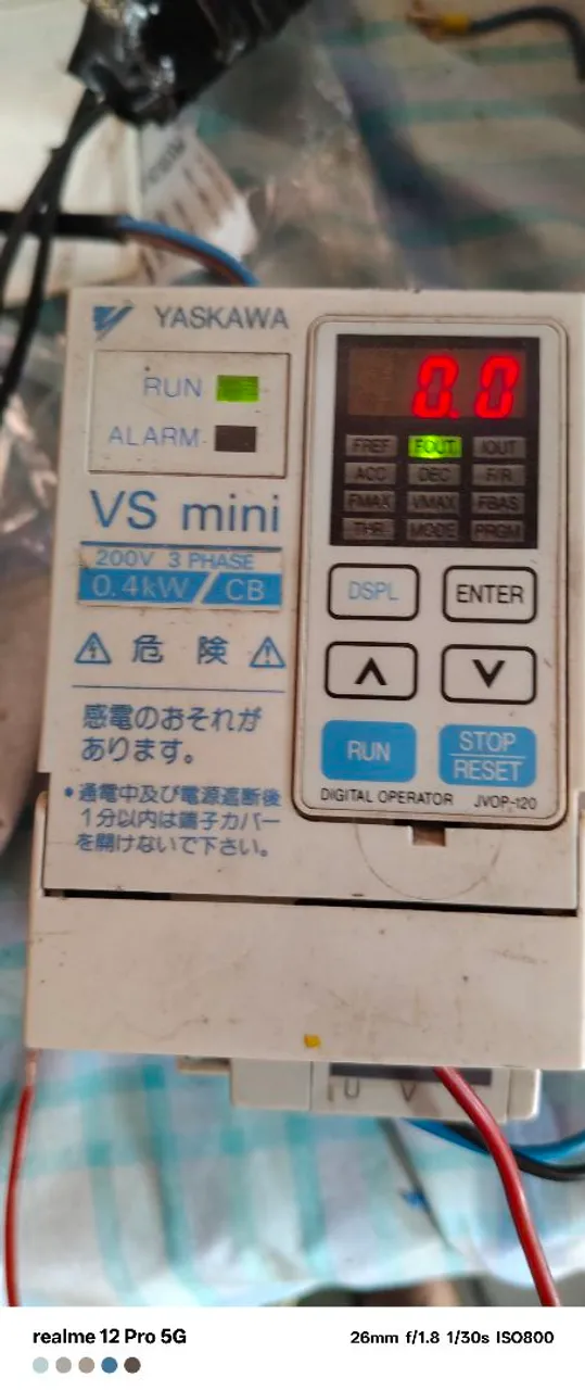Inversor de Frequência Yaskawa VS mini 200V 0.4kW