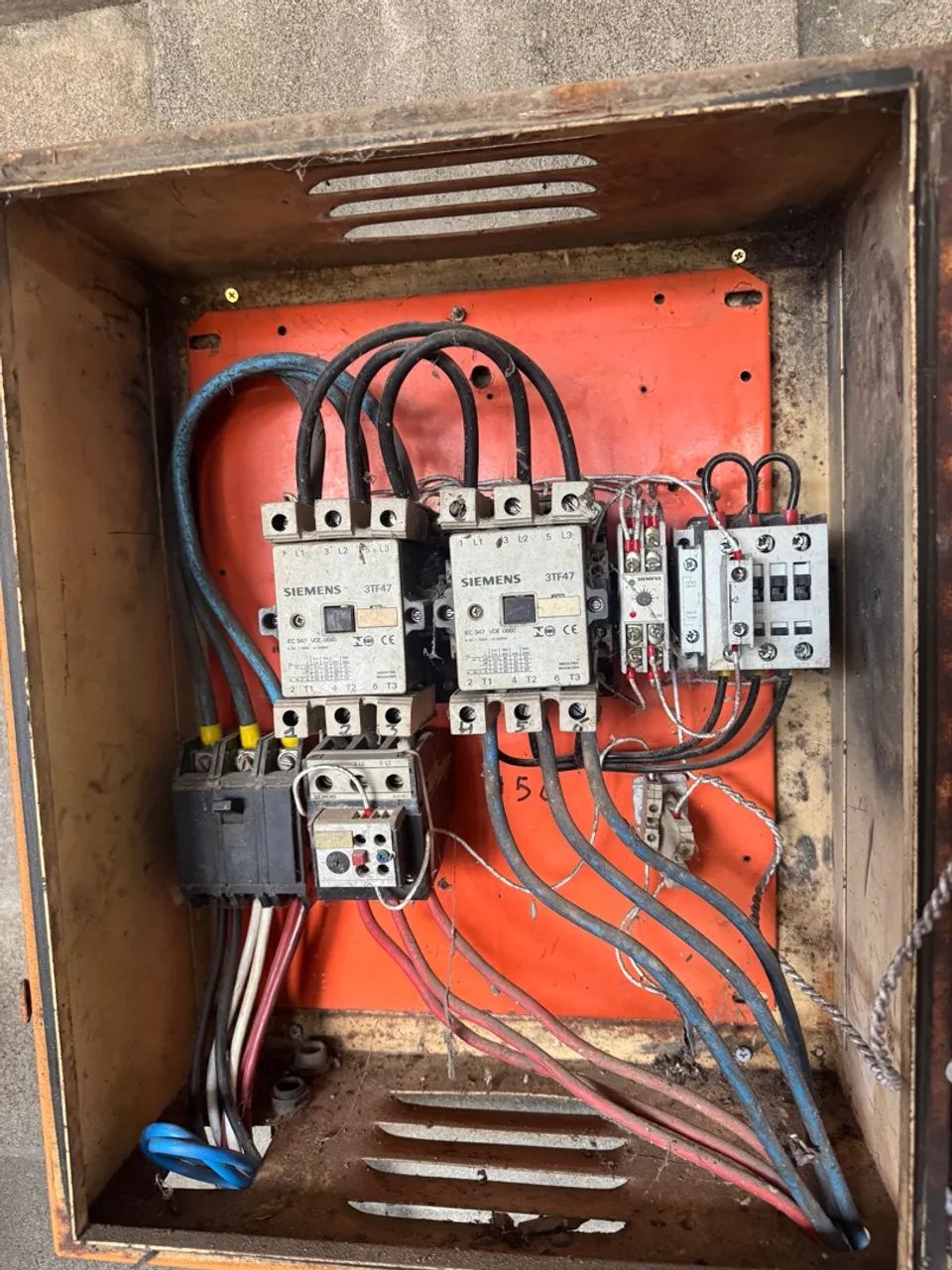 Compressor de Ar Industrial - Potente e Confiável - Foto 3