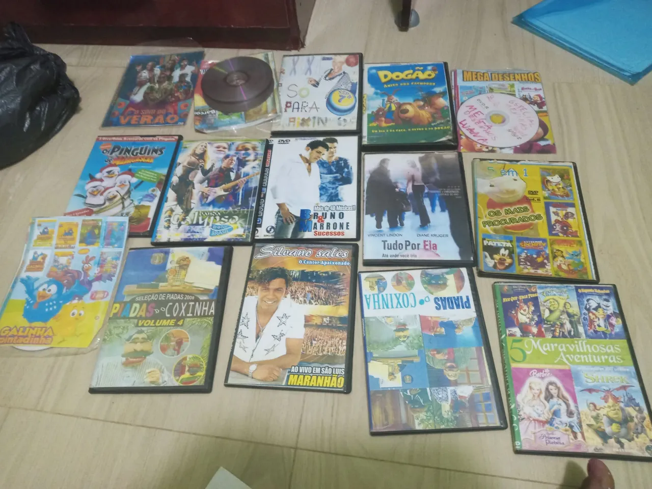 Coleção de DVDs Variados - Desenhos, Filmes e Shows