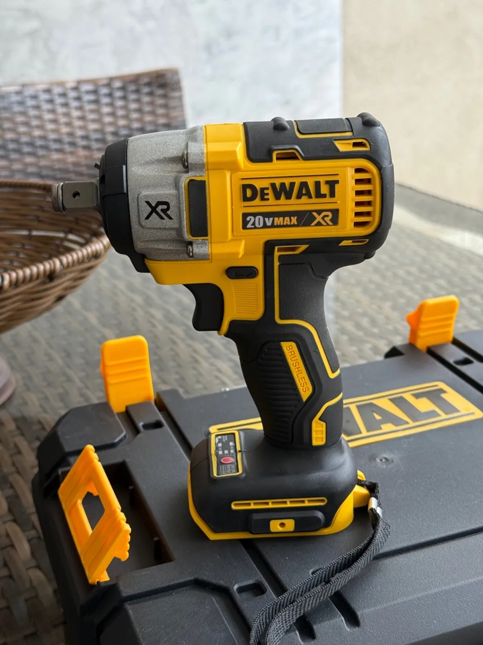 Chave de Impacto Dewalt 20V MAX XR Brushless