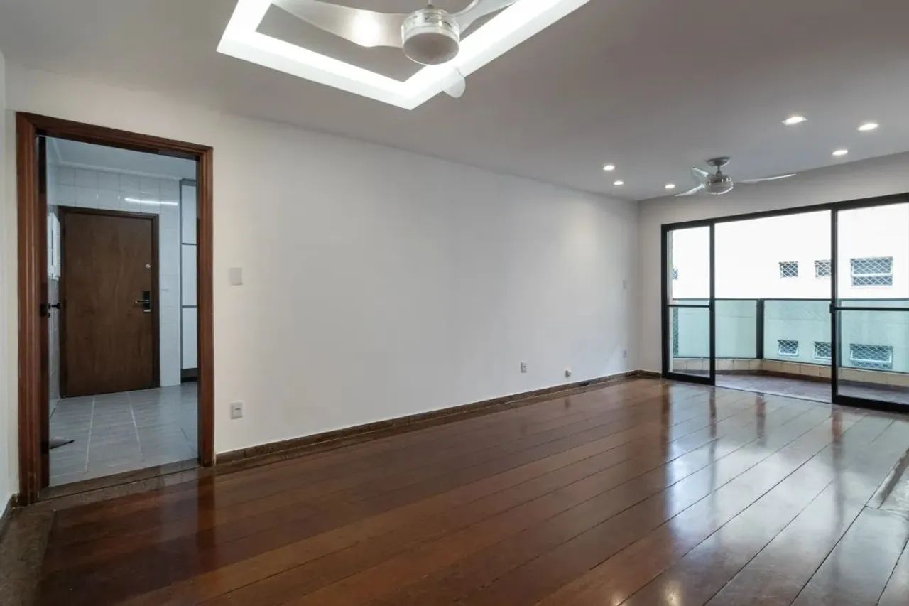Apartamento tipo para venda com 3 quartos, sendo 1 suíte, 138m² - Foto 4