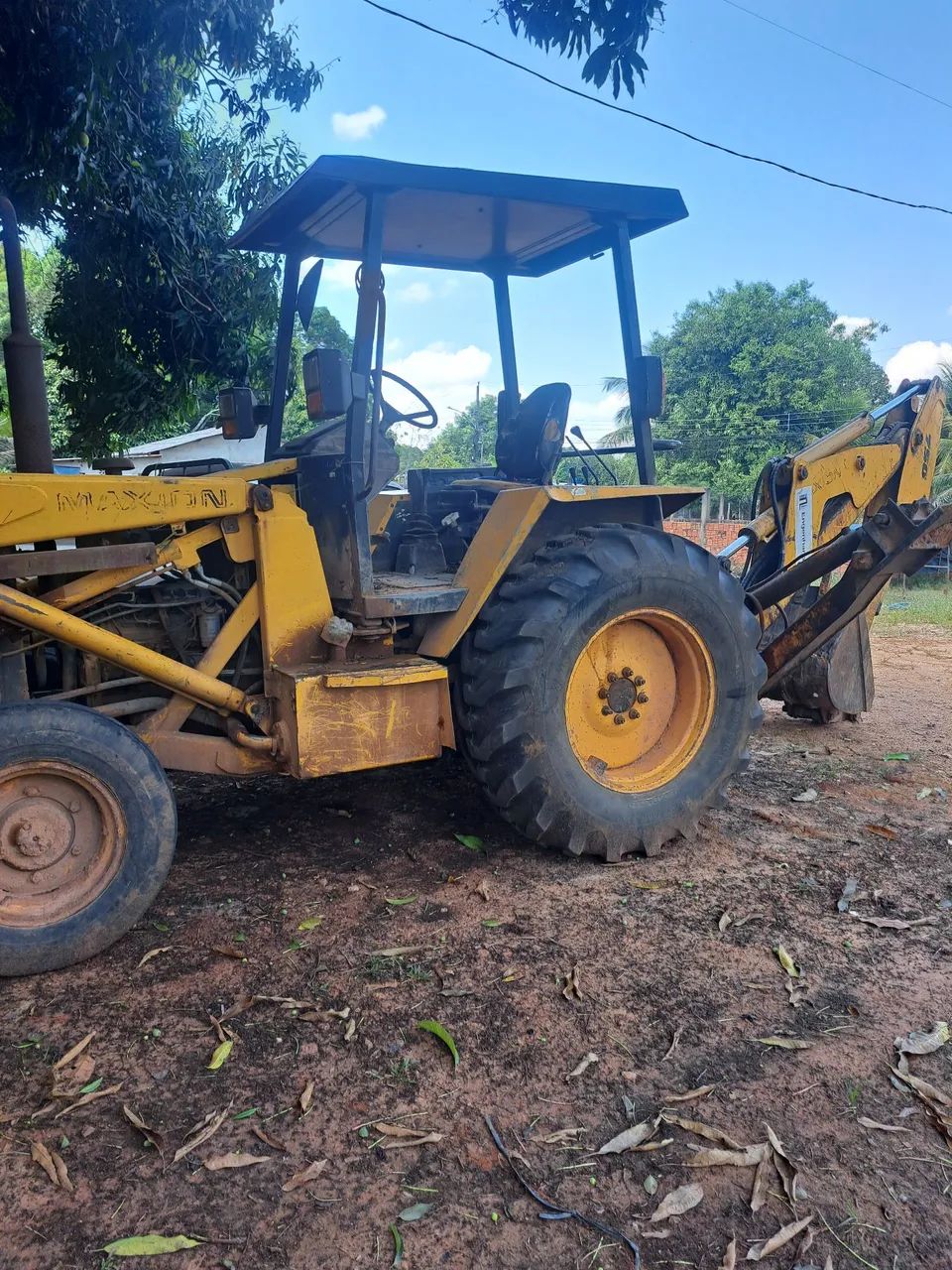 Vende retro escavadeira ano 98 - Foto 2