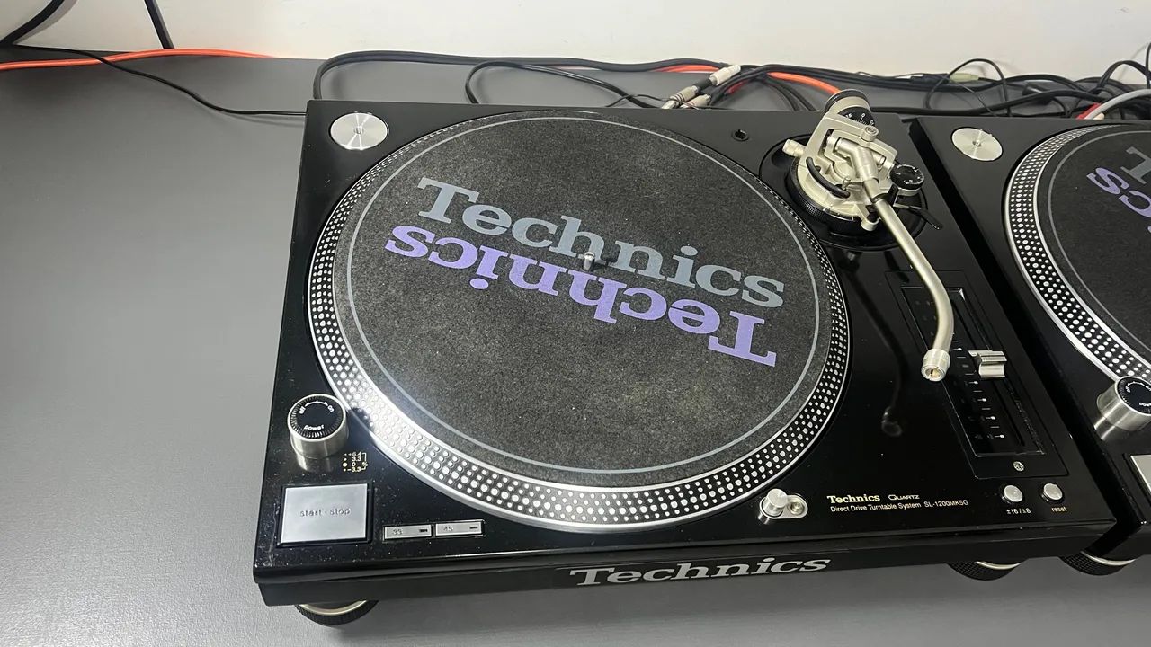 Par de Toca discos Technics SL-1200MK5G - Foto 6