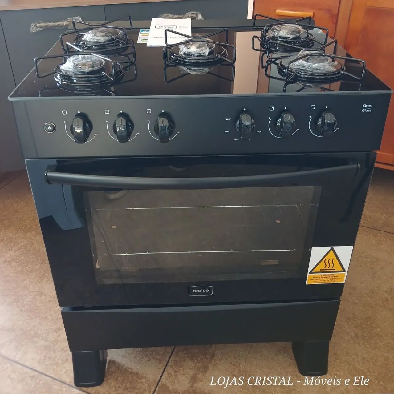 Fogão 5 Bocas Realce Preto com Mesa de Vidro - Novo 
