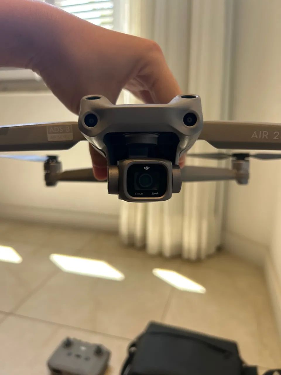 DJI Air 2S muito pouco usado - Fly More Combo completo (3 baterias, filtros ND, case) - Foto 4