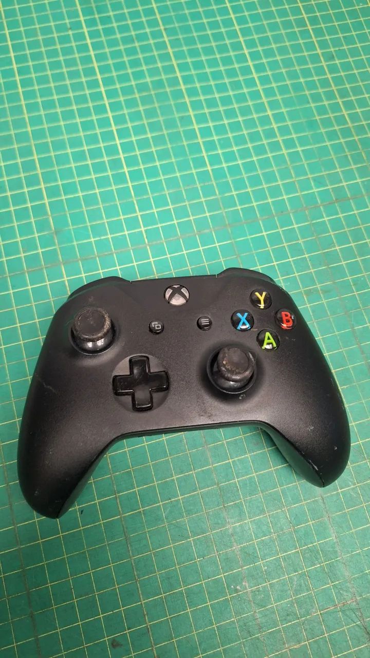 Controle Xbox one com defeito