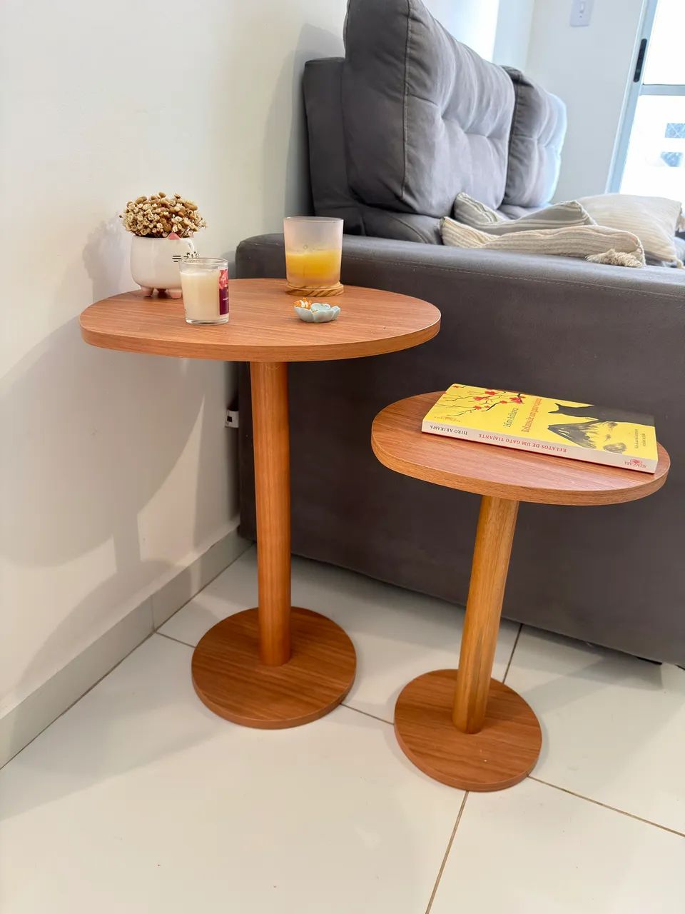 Mesinhas lateral novas de suporte e decoração para sala