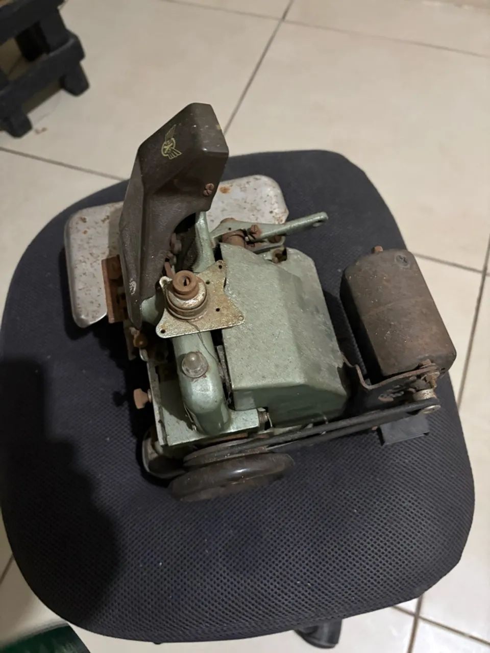 2 Máquinas de Costura Overlock Portáteis - Foto 5