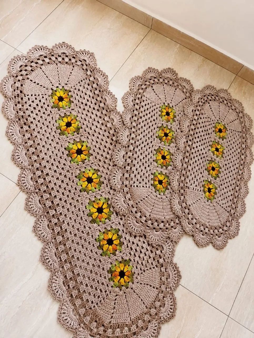 Conjunto De Tapetes De Crochê