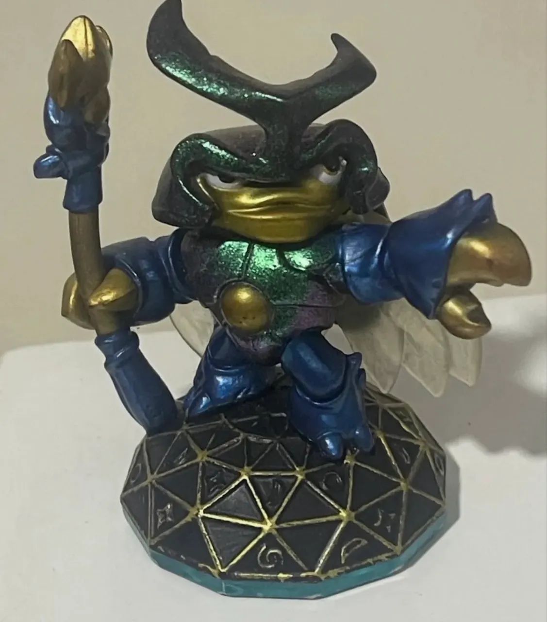 Lote com 03 bonecos Skylanders 