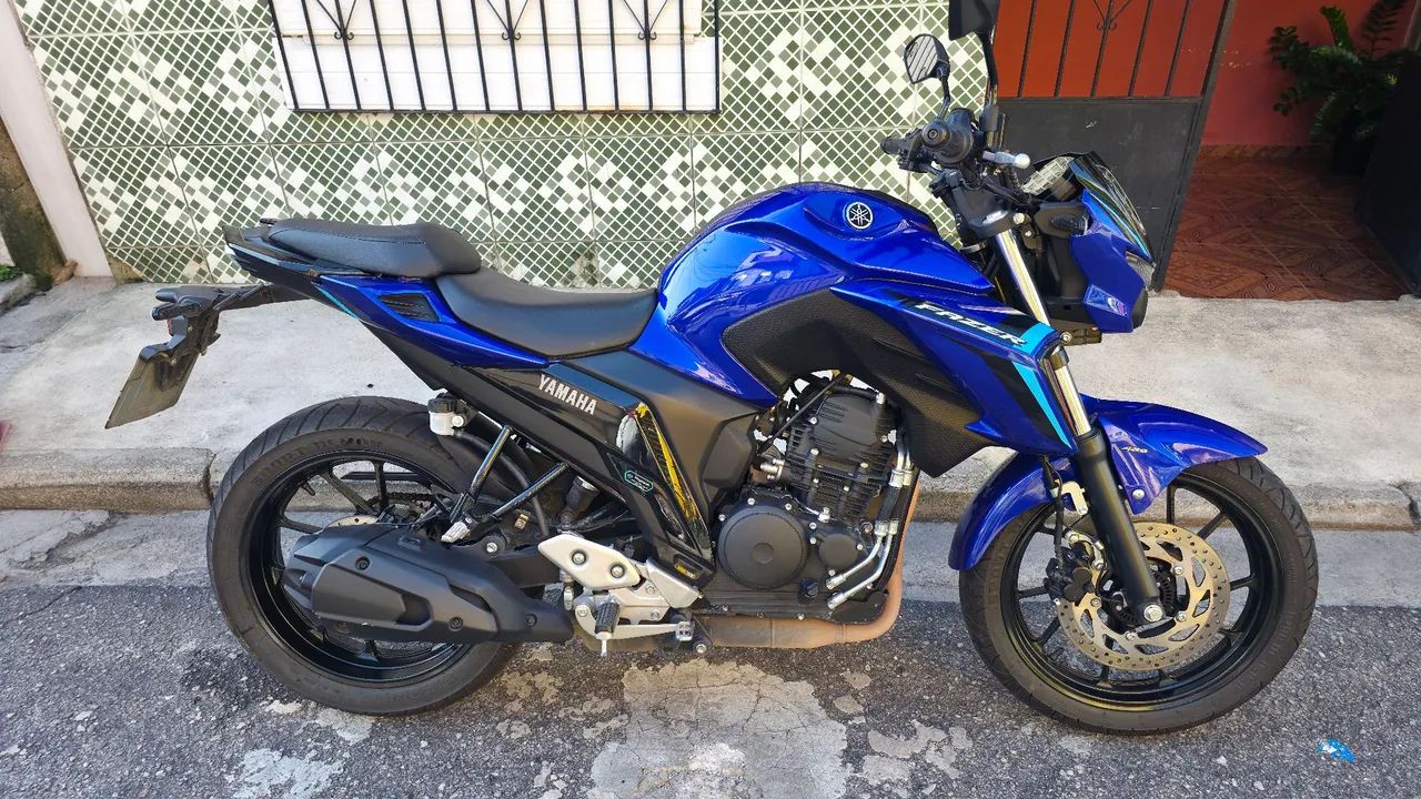 FZ25 YAMAHA - Foto 5