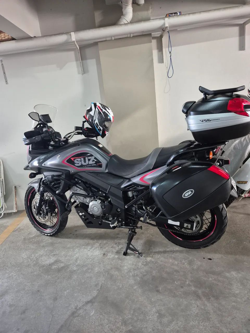 Suzuki V strom XT 650 - Foto 3