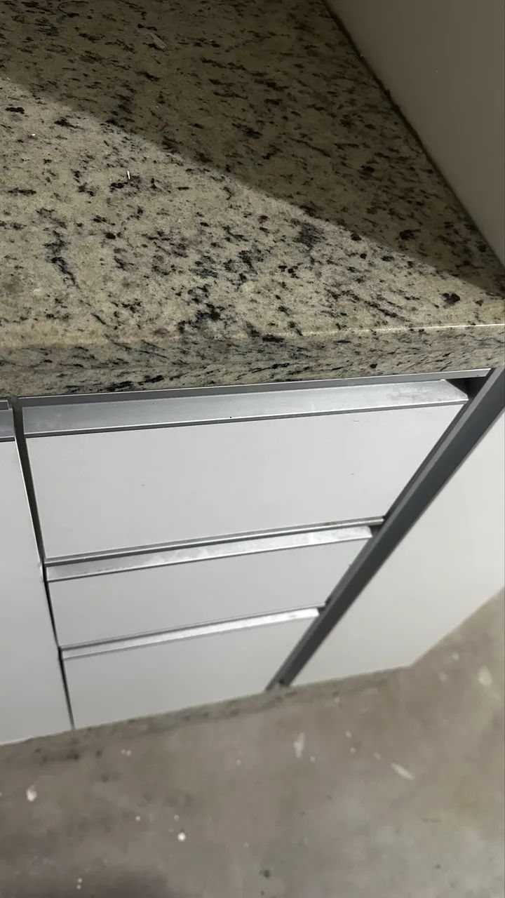 Armário com granito + Armário para Vassouras  - Foto 4