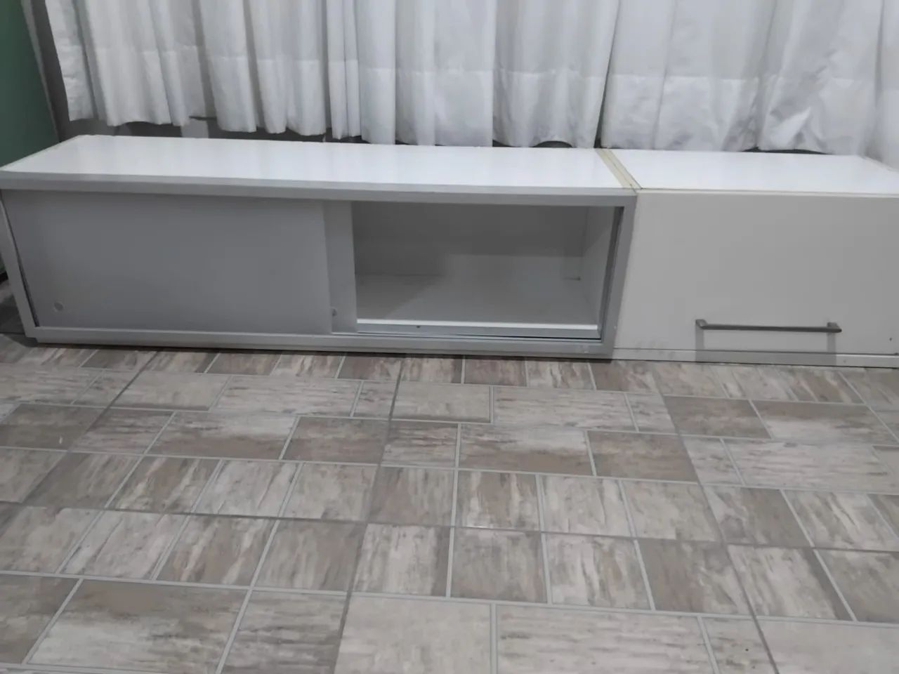 Armário de parede branco ?