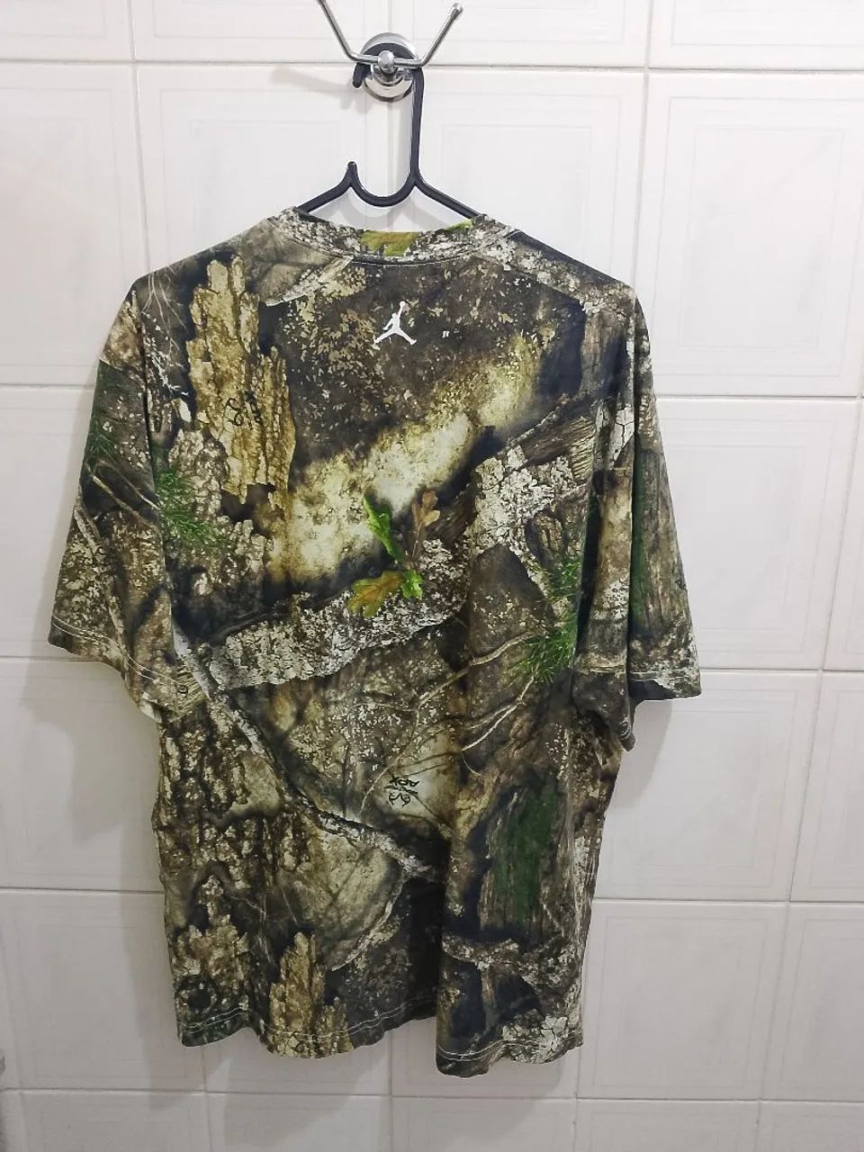Camisa Jordan camuflada  - Foto 2