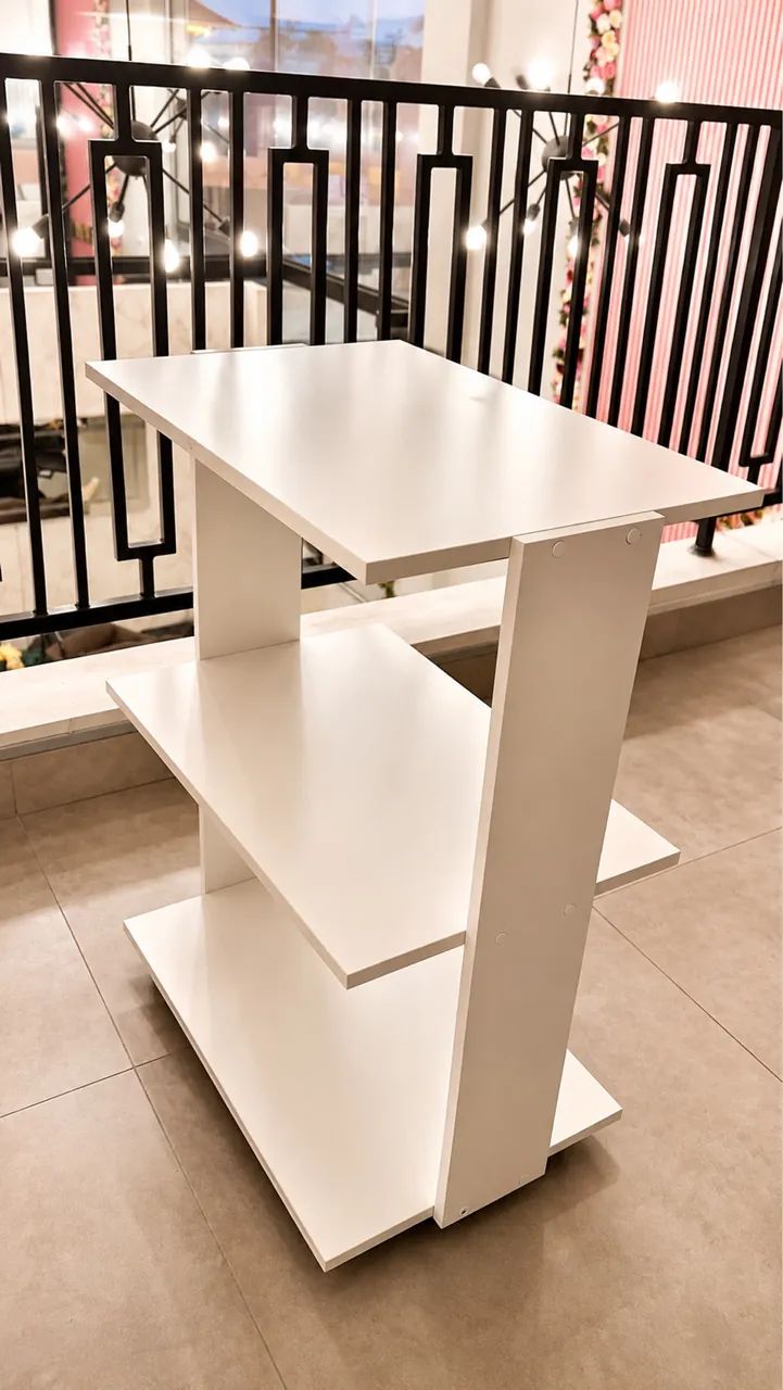 Mesa Multiuso com Rodinhas - Branca - 3 Prateleiras - Foto 3