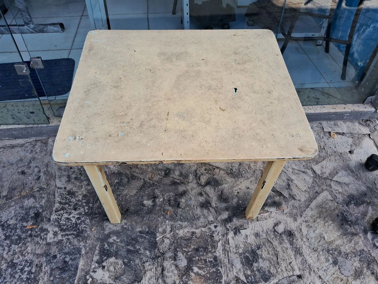 Mesa escolar infantil