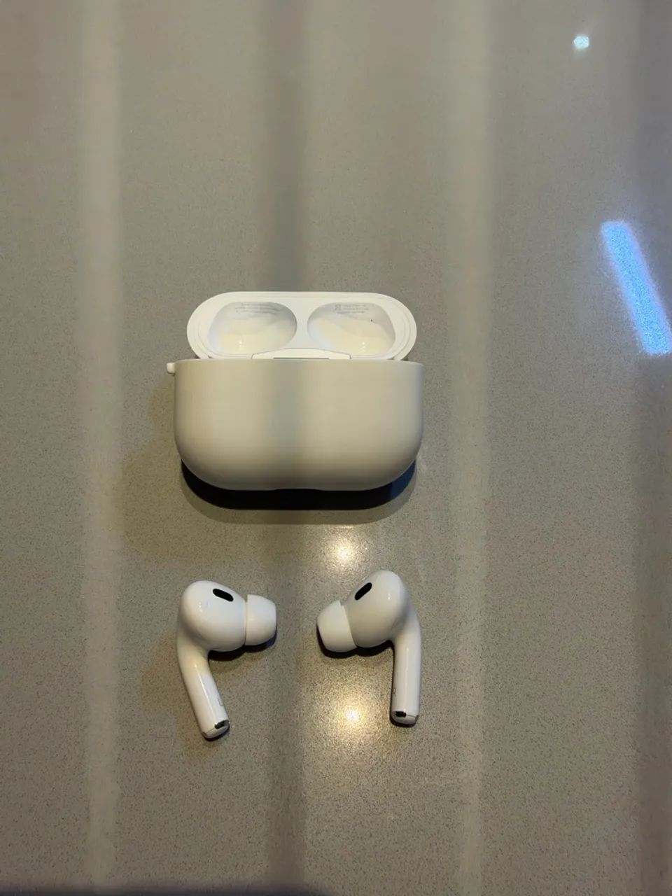 AirPods Pro 2 - Foto 2