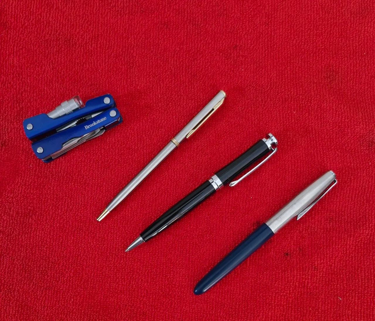 Caneta tinteiro, esferográficas e Canivete - Foto 2